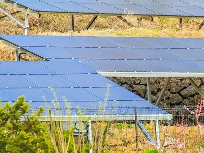 PHOTOVOLTAIC FARMS